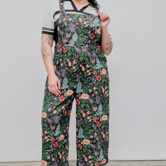 Cider Floral Jumpsuit with Black Base - Picture 2 of 5
